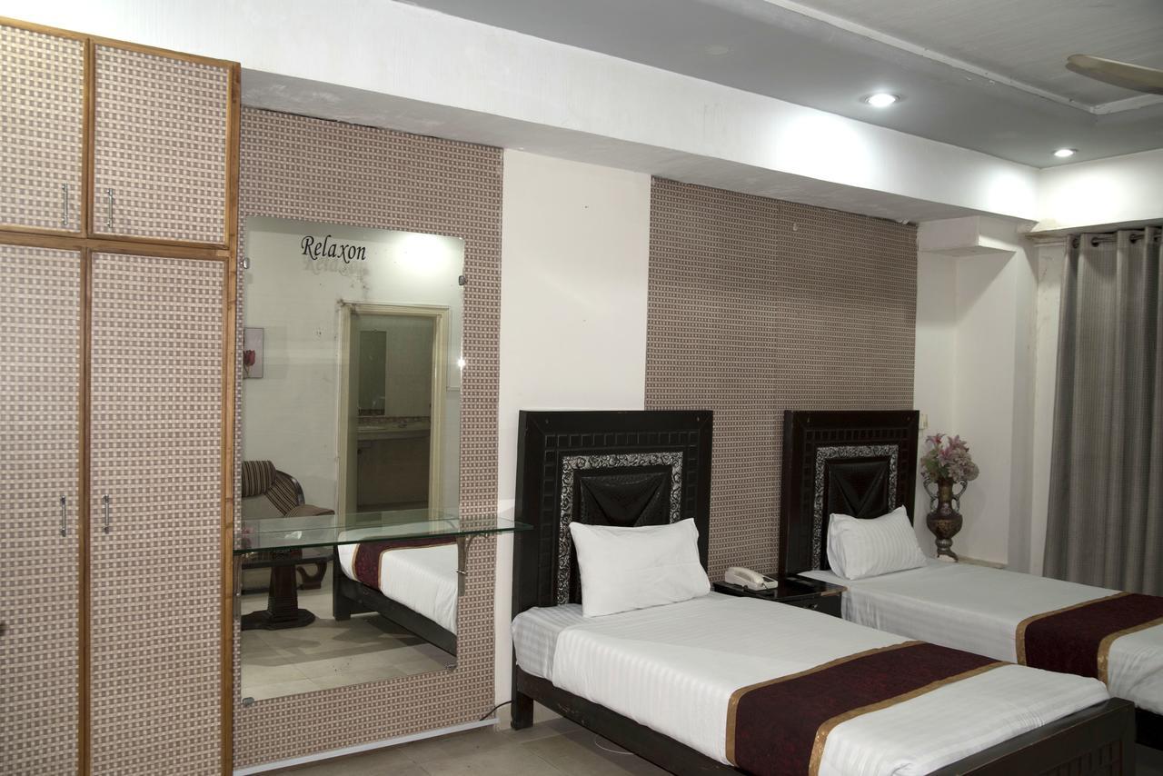 Premier Inn Davis Road ラホール エクステリア 写真