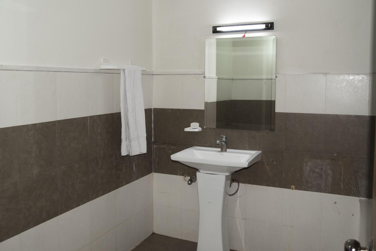 Premier Inn Davis Road ラホール エクステリア 写真